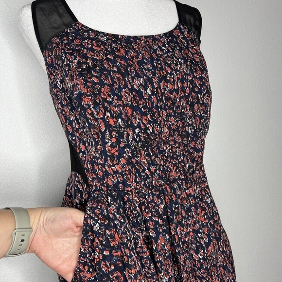 BCBGeneration Navy Blue Red Black Abstract Floral Sleeveless Dress Sz 10 - Picture 4 of 11